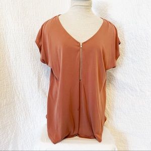 Green Envelope Los Angeles Zip Shirt